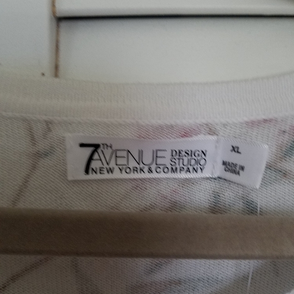 Cardigan - Picture 3 of 3